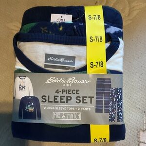 4 Piece Kids Winter Pijama Set Size 7/8 New with Tags